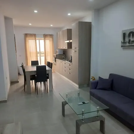 Close To Attractions Апартаменты *